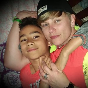 Meet your Posher, Hillary